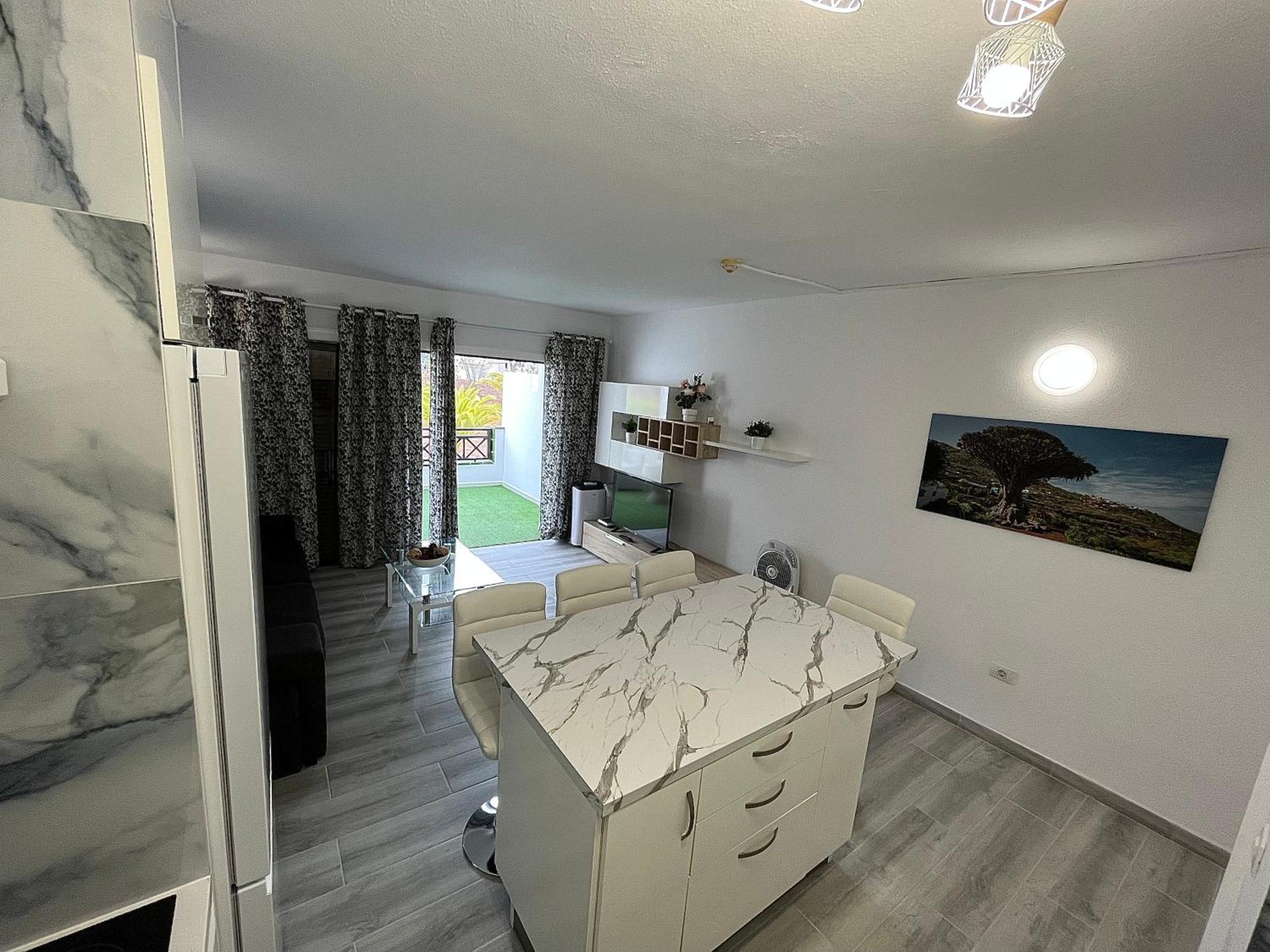 Ocean Light Apartment Los Cristianos  Exterior photo